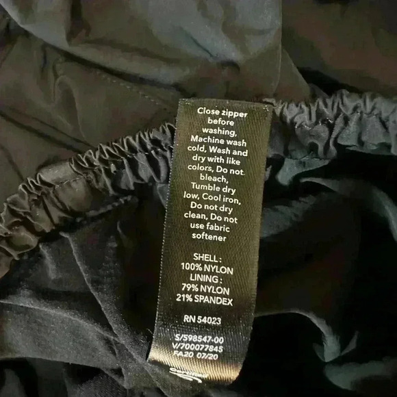 Athleta x Allyson Felix Women's Legend Lux half-Zip Crop Jacket Black Size XS - Picture 12 of 13